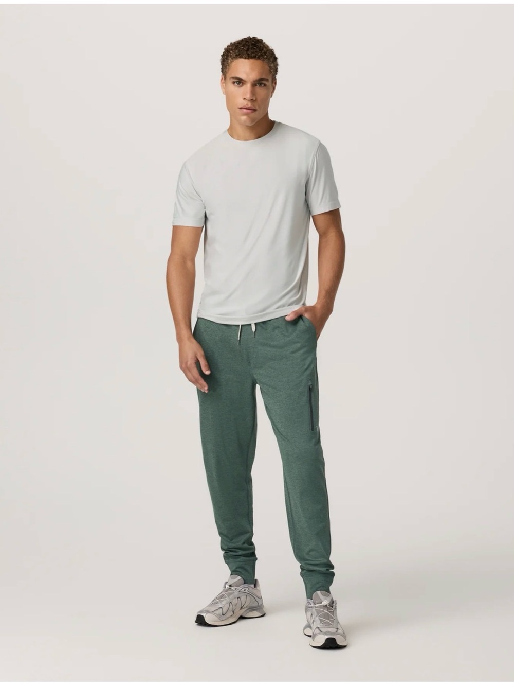 Vuori Sunday Performance Joggers Agate Green Heather XL
